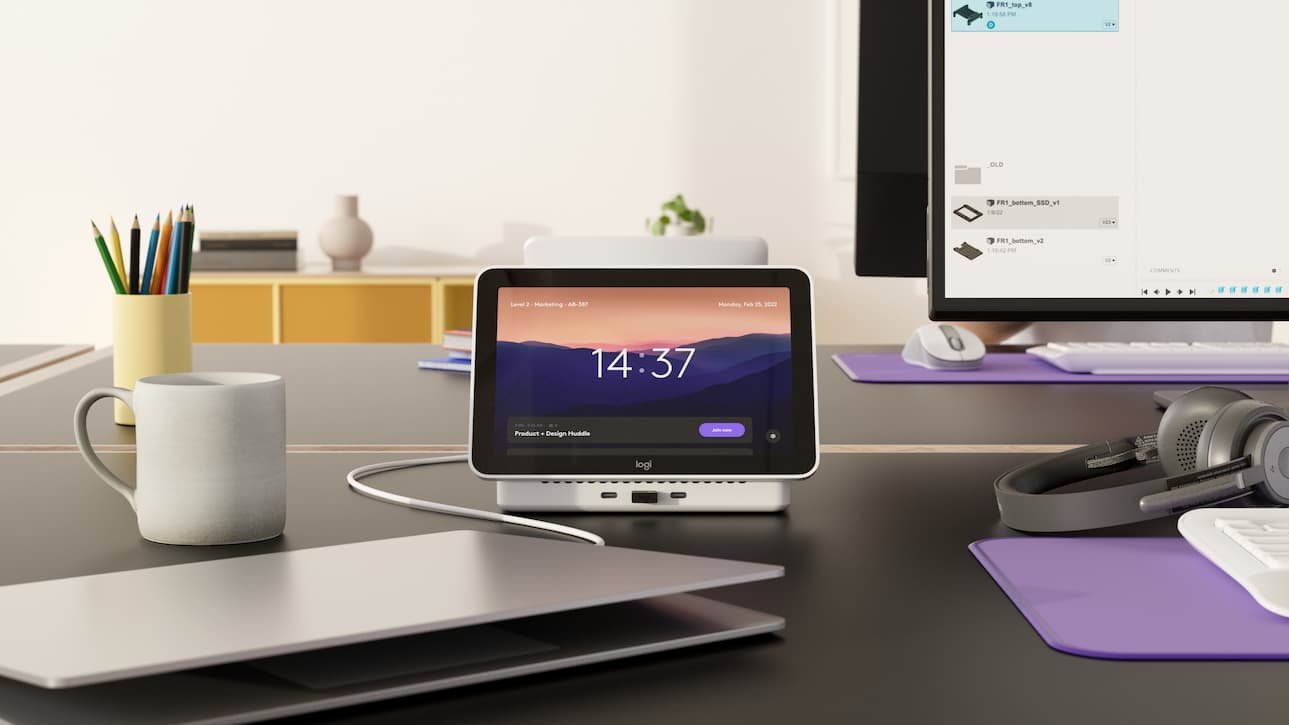Featured image for Logitech's $699 Logi Dock Flex solves hotdesking issues.