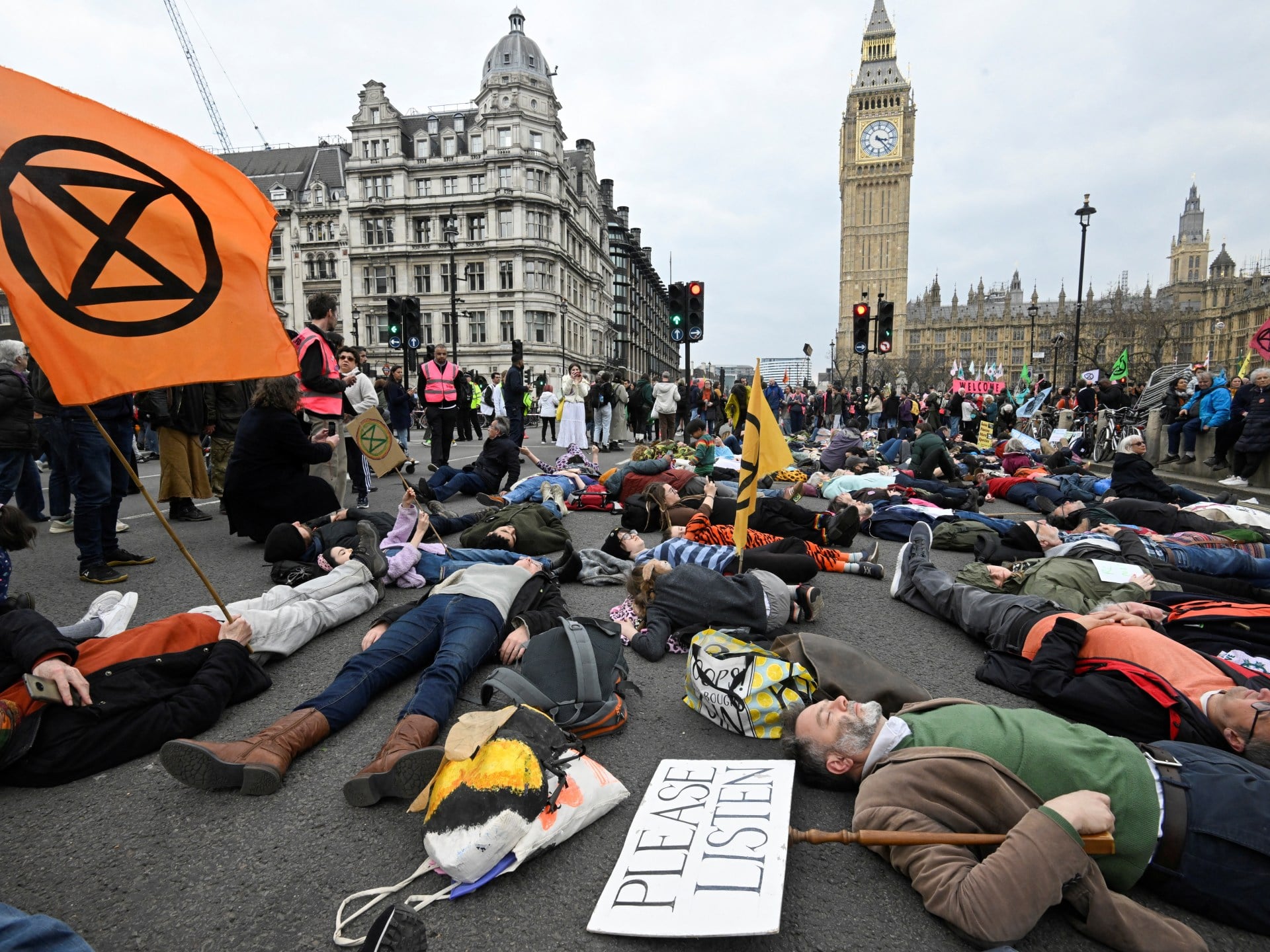 Featured image for Massive Earth Day Protest in London Demands Action on Biodiversity and Climate Change