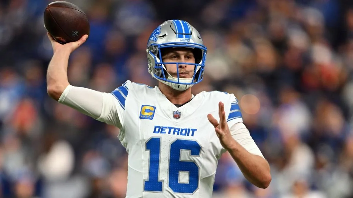Packers vs. Lions: Predictions, Viewing Guide, and Expert Insights for Week 14