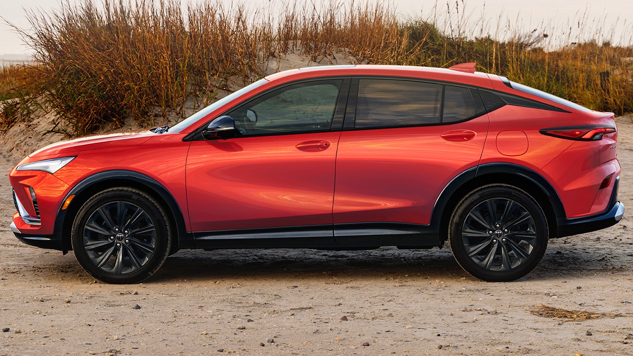 Featured image for Introducing the 2024 Buick Envista: Affordable and Stylish SUV.