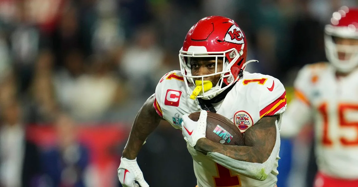 "Chiefs Minicamp Highlights: Rookie CB Intercepts Mahomes, Chris Jones Misses Day 1, Injuries on Day 2"