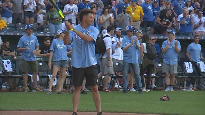 Featured image for Kansas City Chiefs players added to Big Slick lineup.