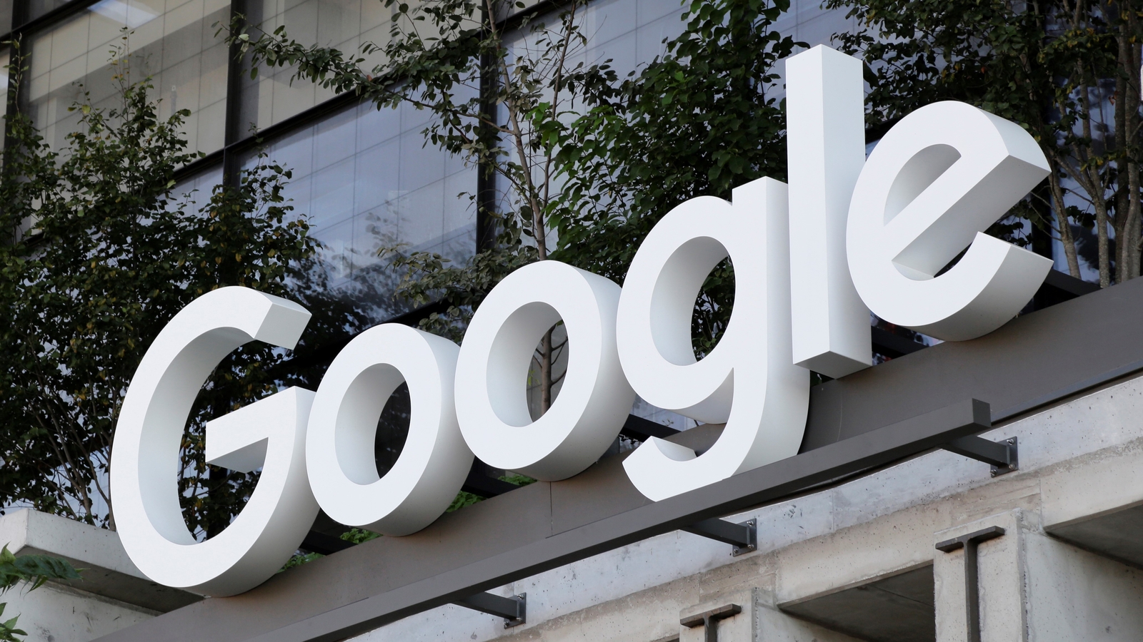 Featured image for Google's Controversial Move: Limiting Access to California News Sites