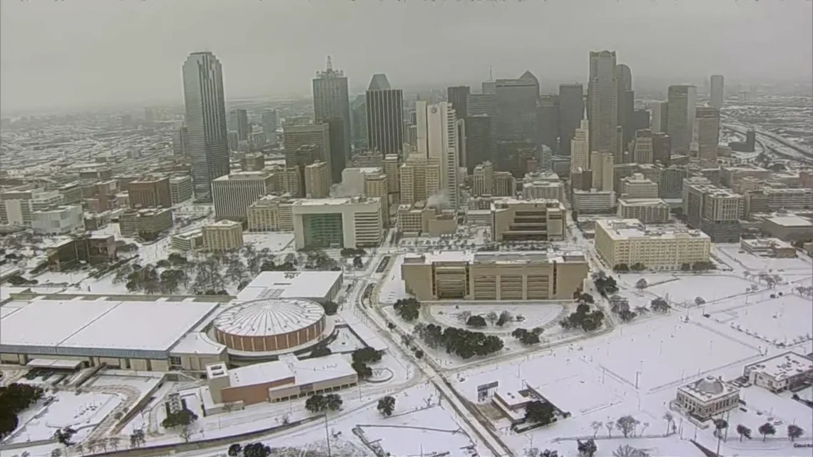 Dallas Roads Begin to Melt as Sun Returns and Temps Rise