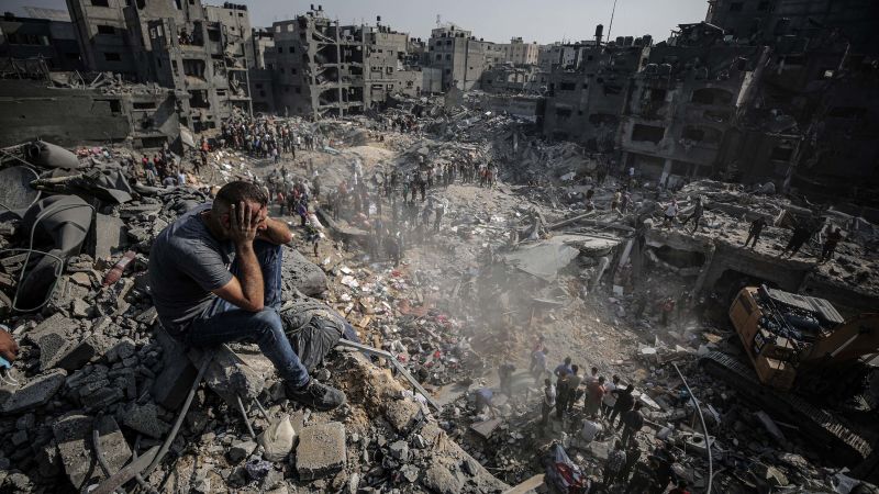 Escalating Israeli Airstrikes and Evacuations Deepen Crisis in Gaza