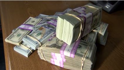 Featured image for New Mexico taxpayers to receive second round of rebate checks.