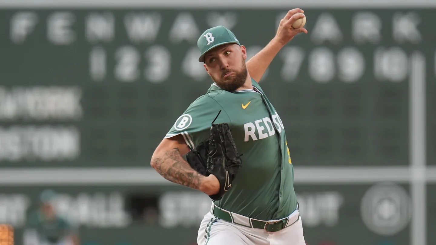 Red Sox and Yankees Clash in Unforgettable Fenway Night