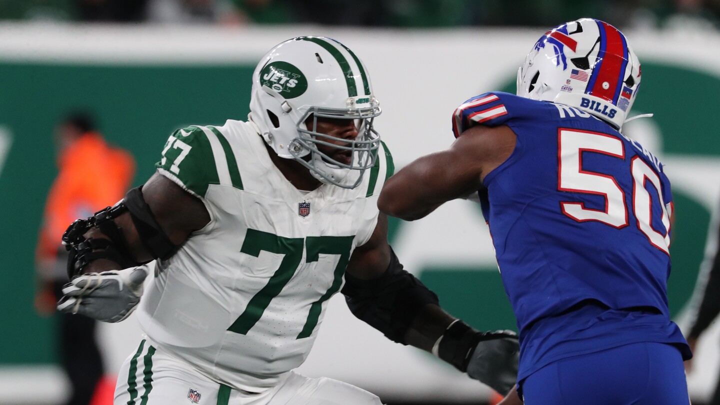Jets' Breece Hall to Play Sunday; Tyron Smith Placed on IR
