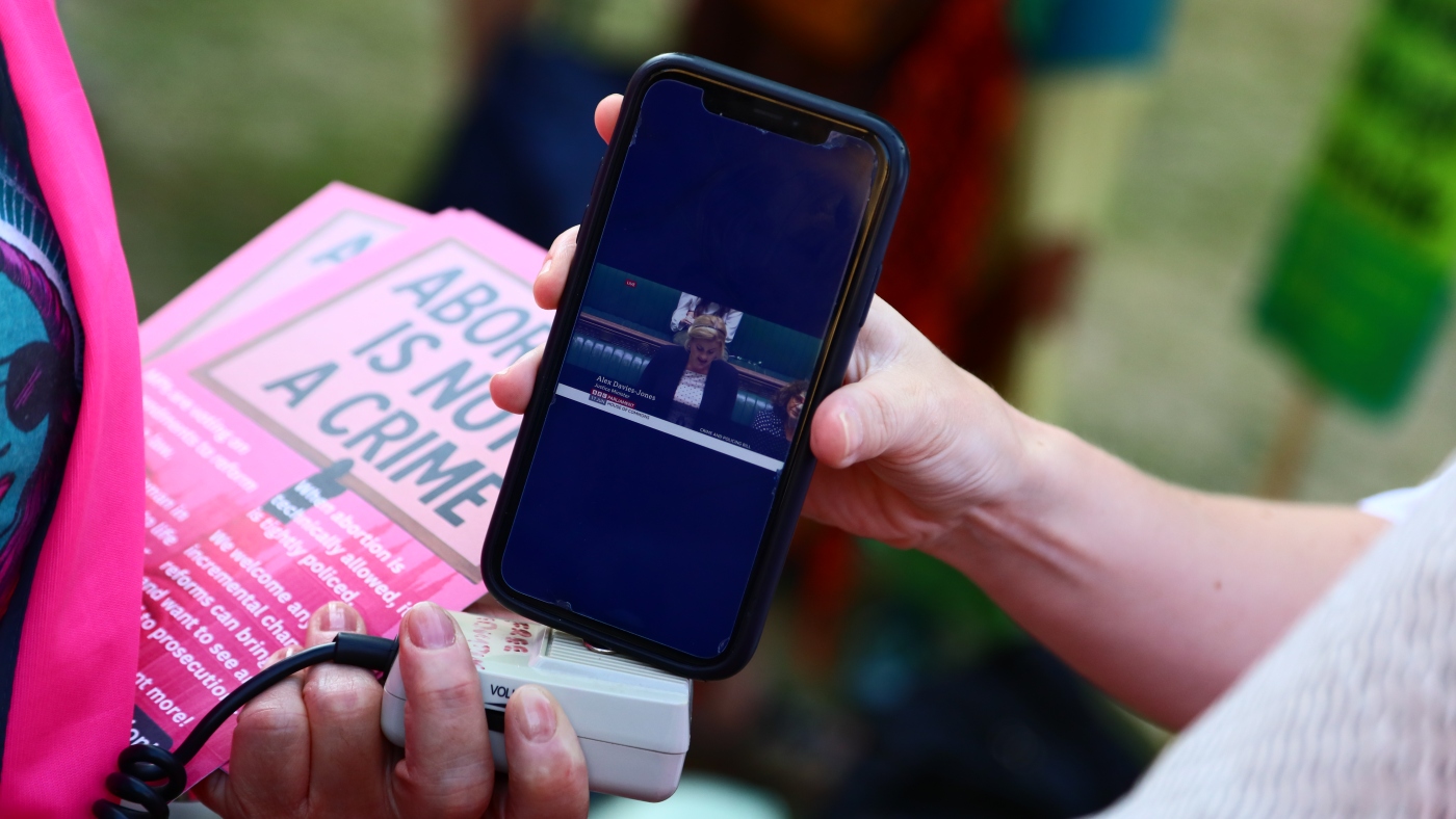 Featured image for UK Parliament Decriminalizes Abortion in Historic Vote