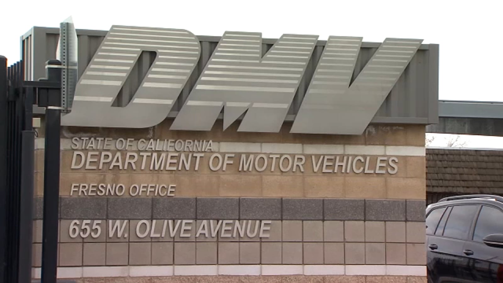Featured image for California DMV Shifts Simple Transactions Online to Cut Office Wait Times