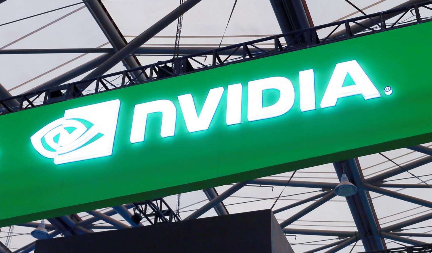 Nvidia's Data Center Business Drives Record-Breaking Earnings