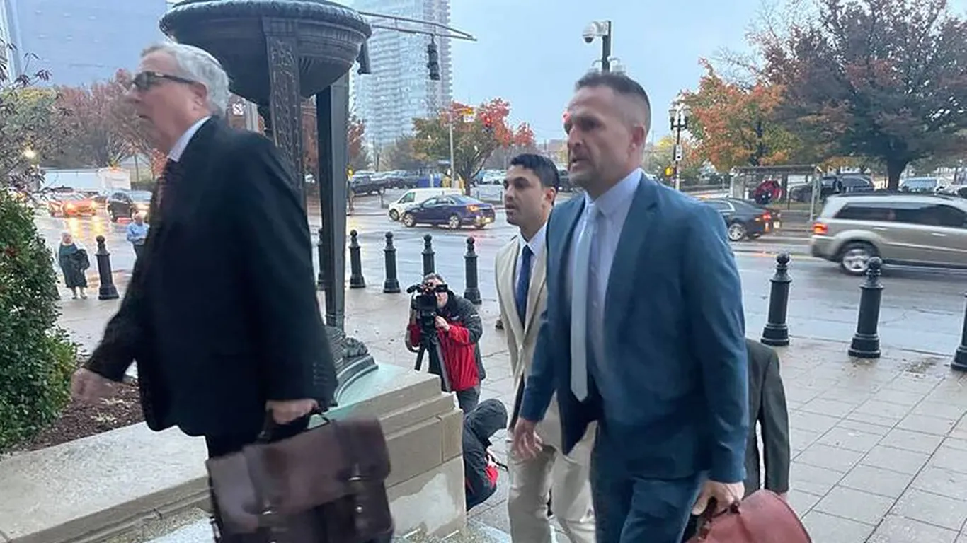 Featured image for Ex-Louisville officer sentenced to 33 months in Breonna Taylor case