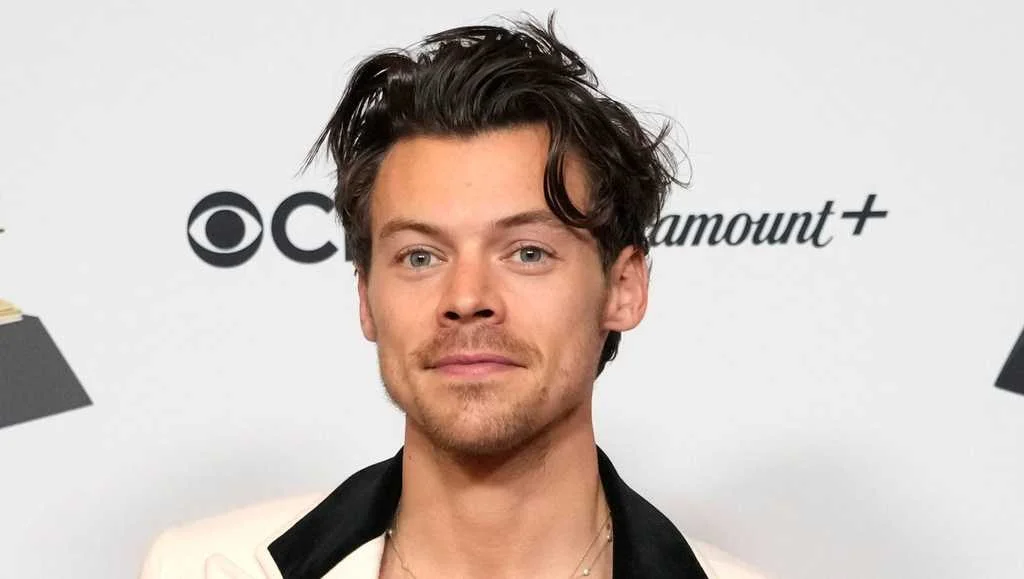Harry Styles unveils a disco-tinged comeback with Kiss All the Time. Disco, Occasionally
