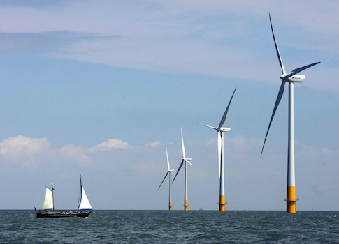 Featured image for Nantucket Officials Criticize Vineyard Wind Amid Offshore Turbine Concerns