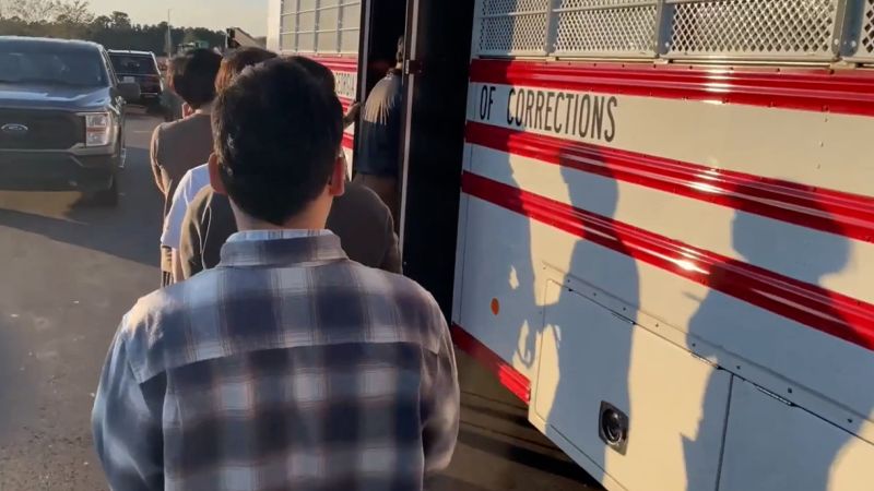 Featured image for South Korean Workers to Be Released and Sent Home After Hyundai Plant Raid