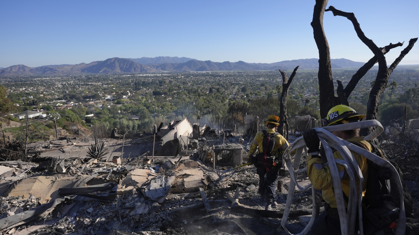 Featured image for Southern California Wildfire Containment Improves Amid Evacuations