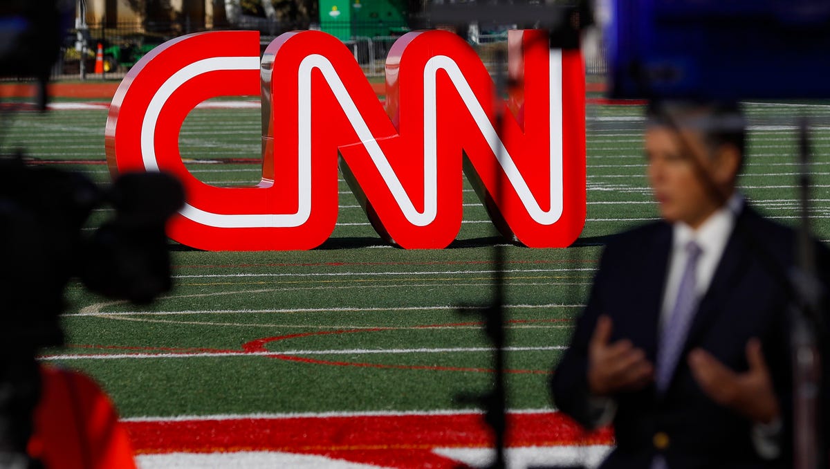 Featured image for Mark Thompson Takes the Helm as CNN's New CEO and Chairman