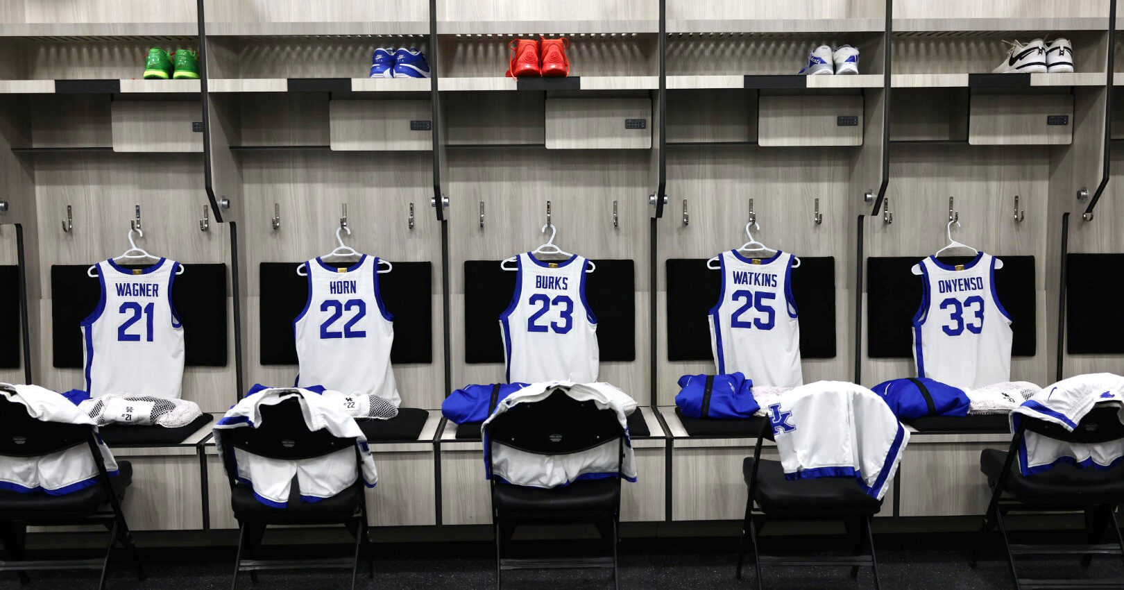 Featured image for "Kentucky Basketball Dominates Penn with Full Roster and Mic'd Up Aaron Bradshaw"