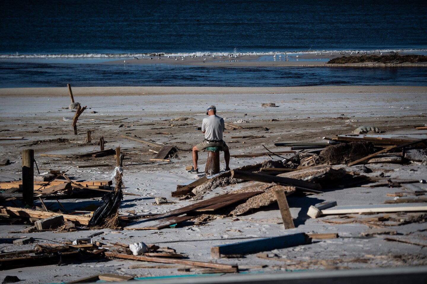 NOAA predicts near-normal 2023 hurricane season with potential for major storms.