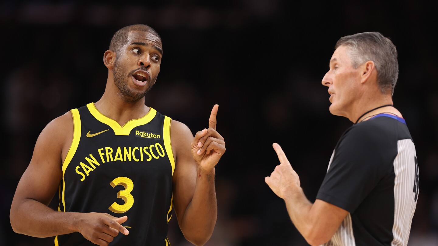 "Scott Foster's Ejection of Chris Paul Sparks Controversy in Warriors Game"