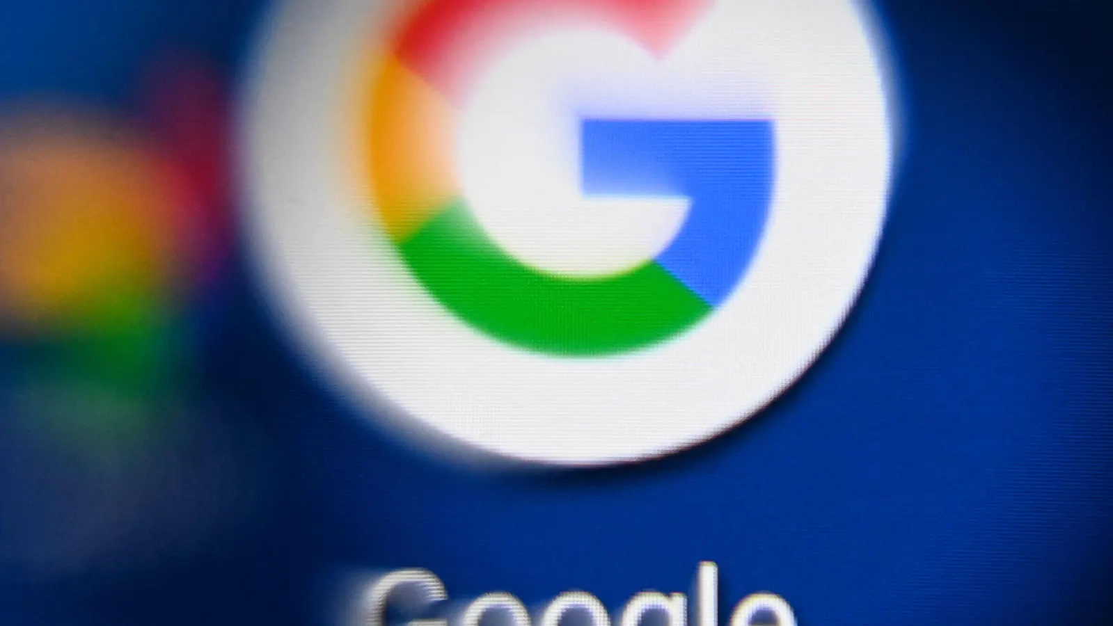 Featured image for Google Urges Gmail Users to Upgrade Security Immediately