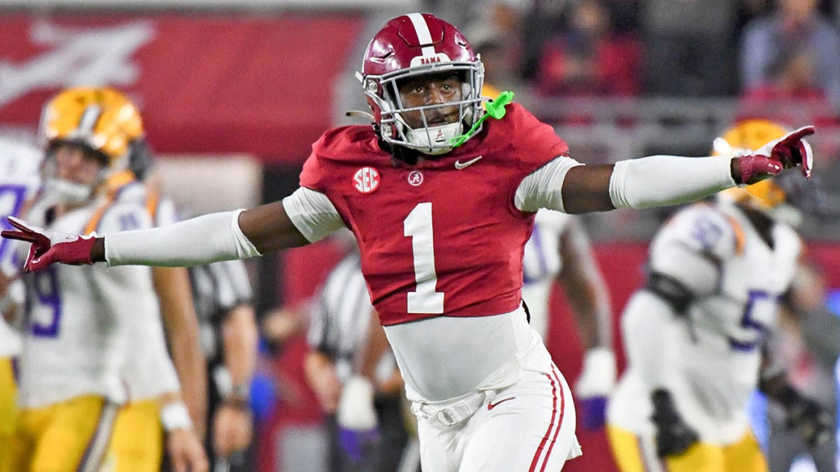 "2024 NFL Mock Draft: Eagles Target Secondary, Bears Trade Up for QB, Packers Focus on OL and CB"