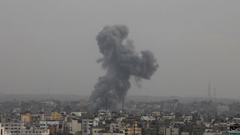 Featured image for Israel Cuts Off Contact with Gaza, Sends Palestinian Workers Back