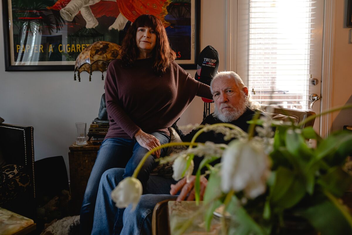 Featured image for "Rising Credit Card Interest Rates Compound US Household Debt Woes"