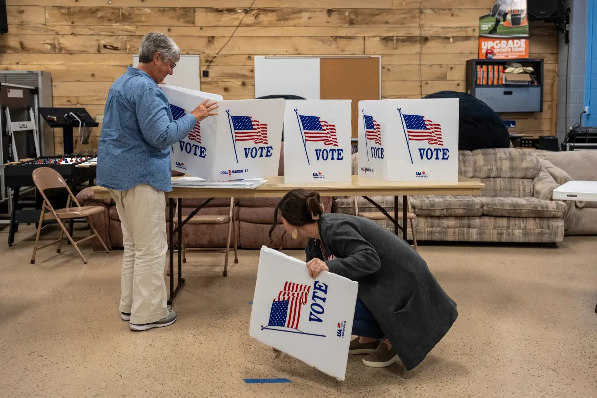 Federal Court Undermines Voting Rights Act, Setting Up Clash Over Redrawing Congressional Maps
