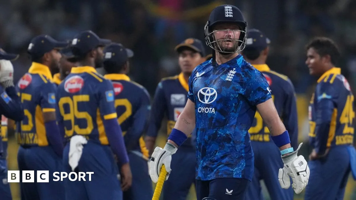 Sri Lanka edge England by 19 to take ODI series lead in Colombo