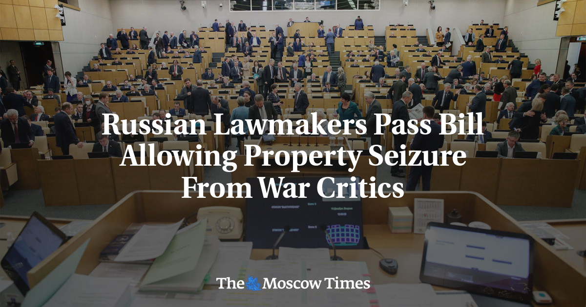 Featured image for "Russian Lawmakers Approve Property Seizure from War Critics"