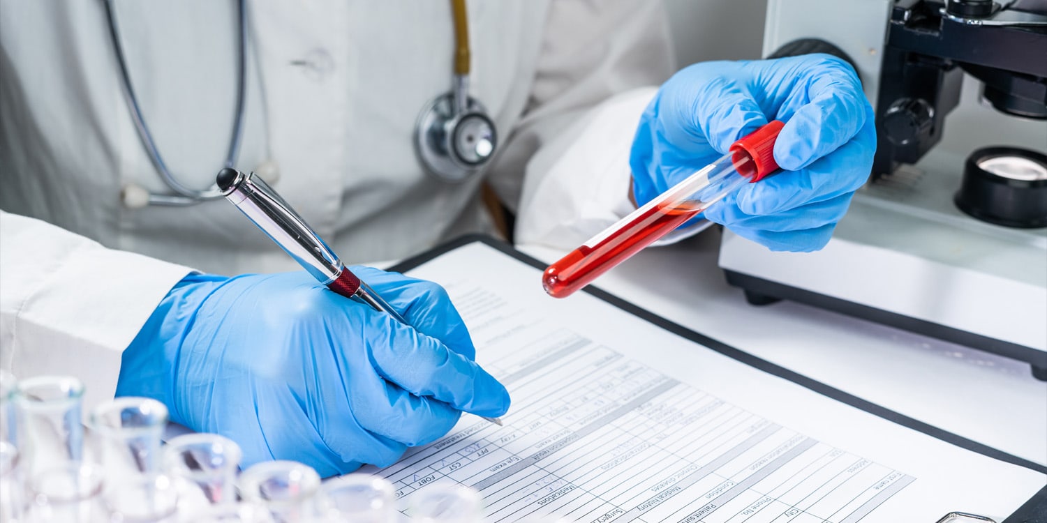 "Breakthrough Blood Test Predicts Alzheimer's Decades in Advance"