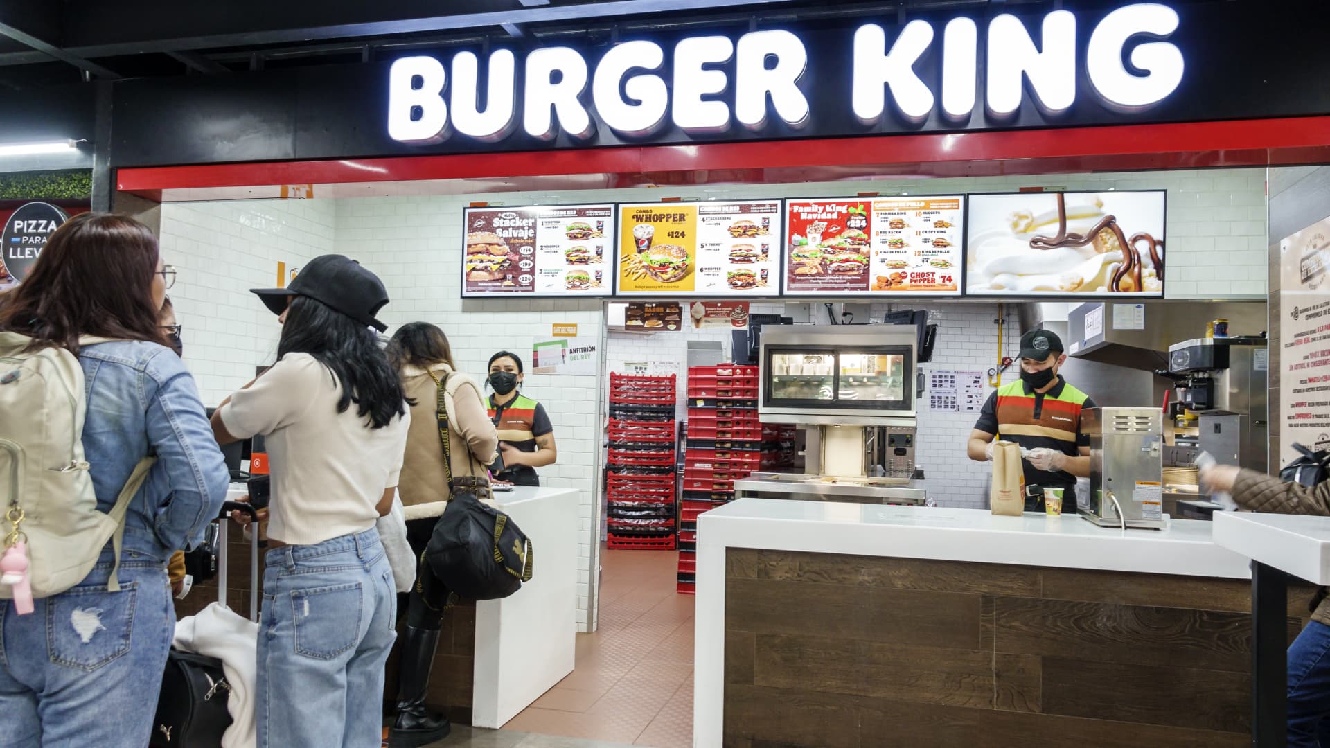 Featured image for "Burger King Owner Acquires Largest U.S. Franchisee for $1 Billion"
