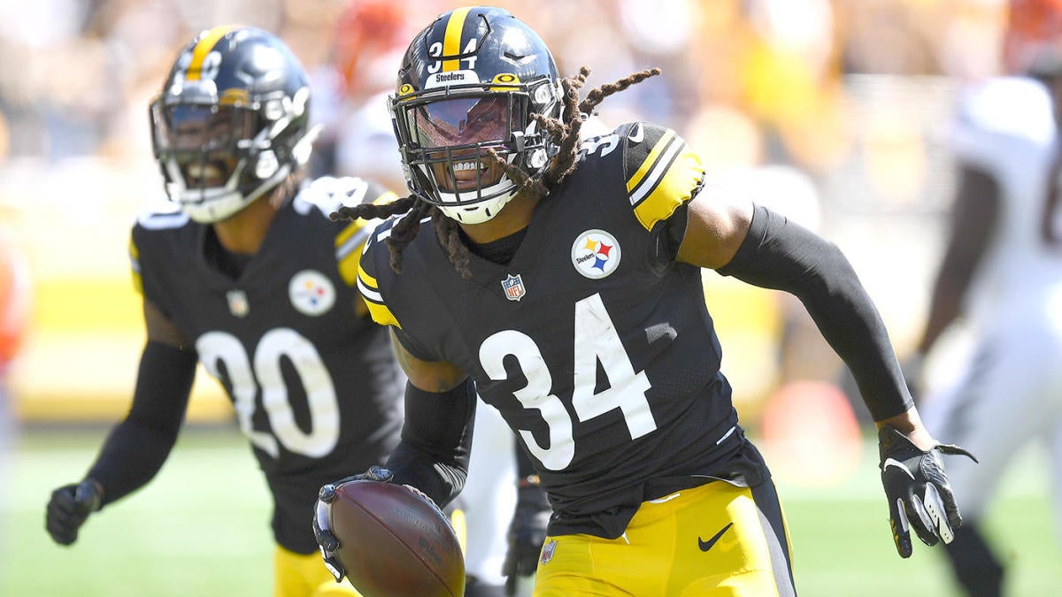 Eagles sign former Steelers first-round pick Terrell Edmunds to 1-year deal as free agency replacement.