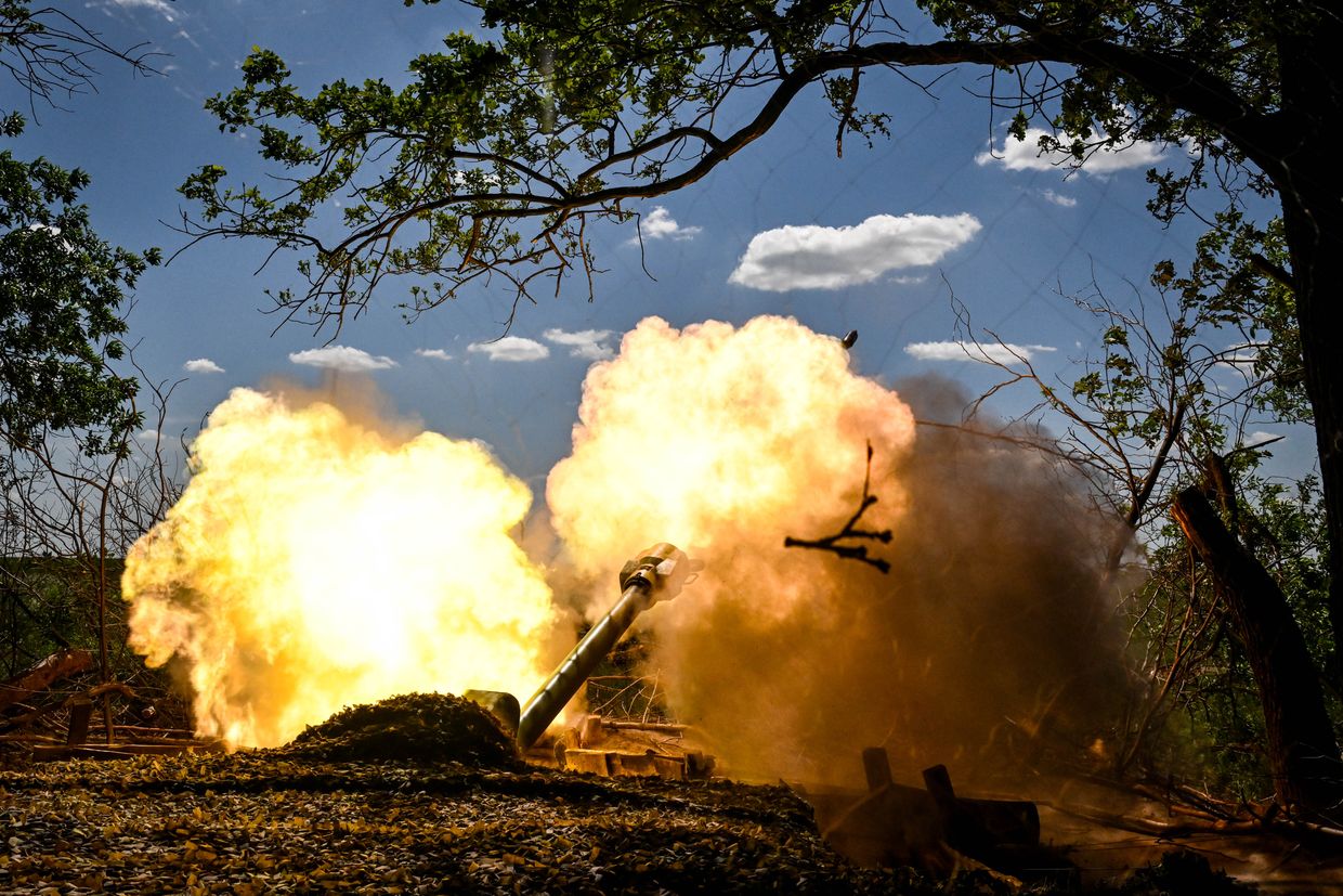 Featured image for Ukraine withdraws from key positions amid escalating conflict in Zaporizhzhia