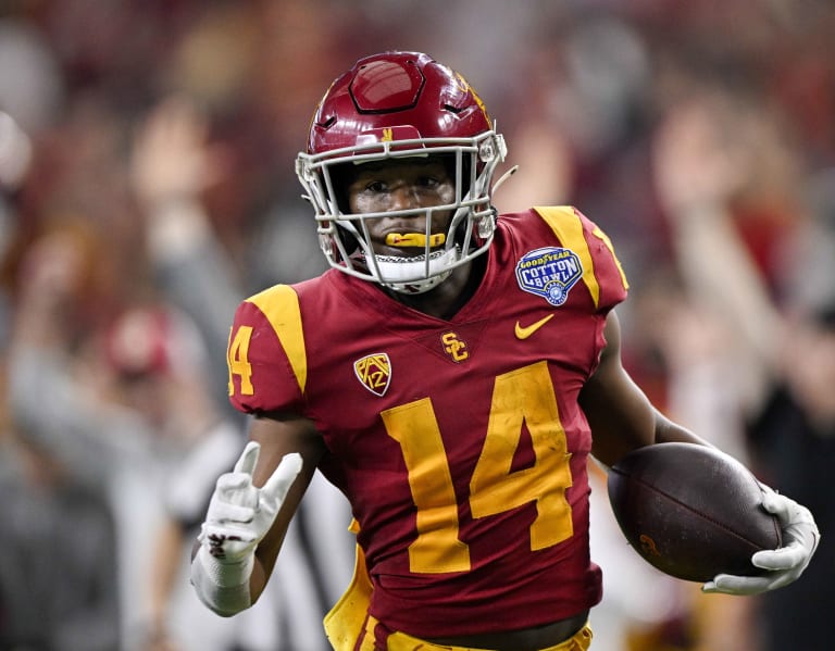 "Transfer Portal Buzz: Key Visits and Top Talent in College Football's Latest Intel"