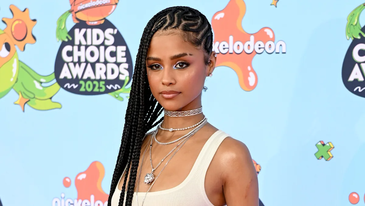 Featured image for Wicked, Sabrina Carpenter, SZA Win Big at 2025 Kids’ Choice Awards