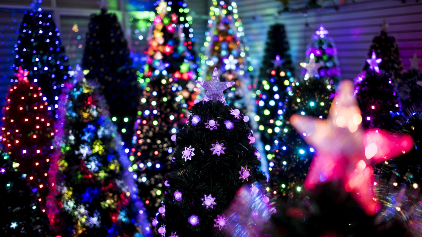 Real vs. Artificial Christmas Trees: Which is Greener?
