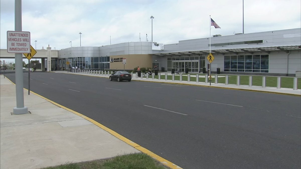 Multiple Spirit Airlines Flight Attendants Hospitalized from Fume Exposure at Atlantic City Airport