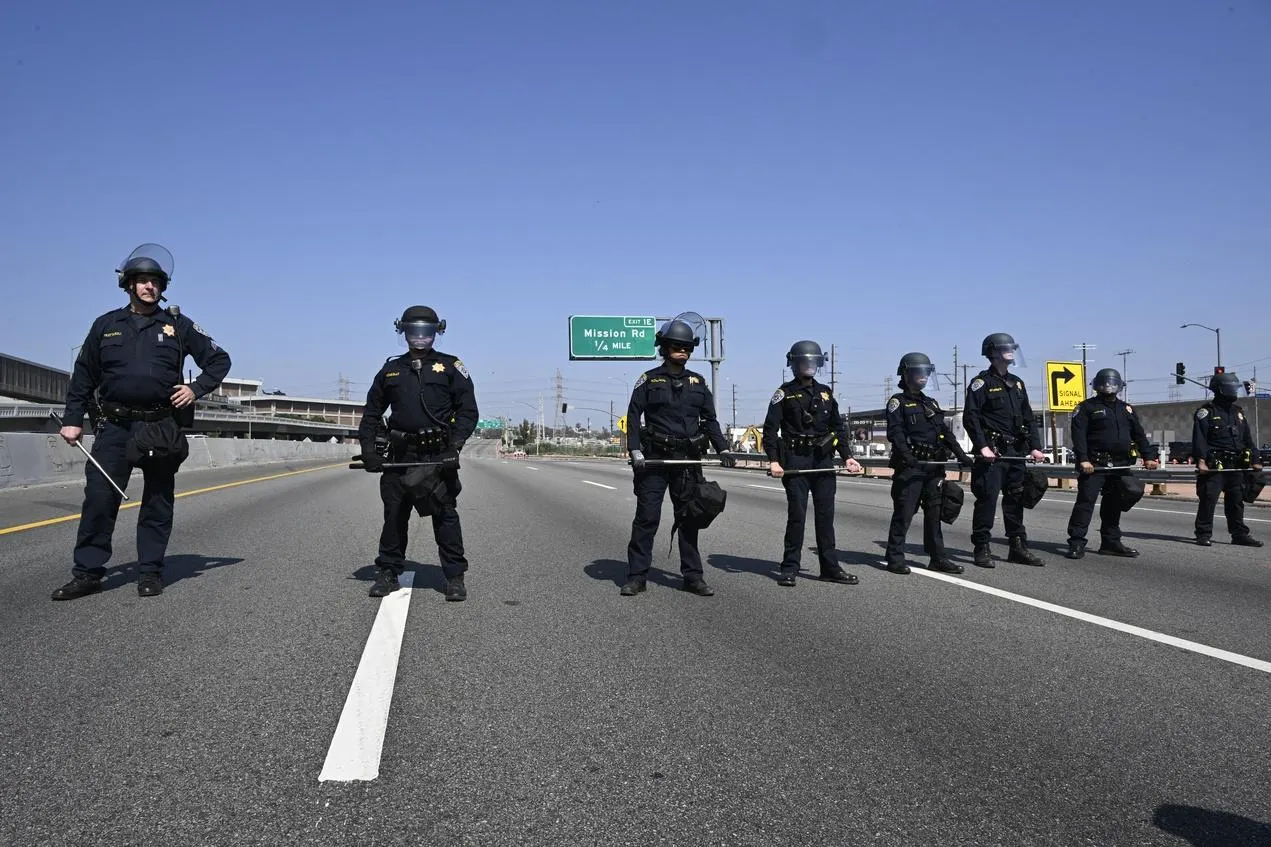 LA Protests: Downtown Under Curfew Amid Clashes and Mass Arrests