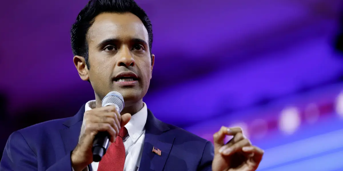 Featured image for Ramaswamy's Controversial Proposals: Raising Voting Age and Banning Gender-Affirming Care for Minors