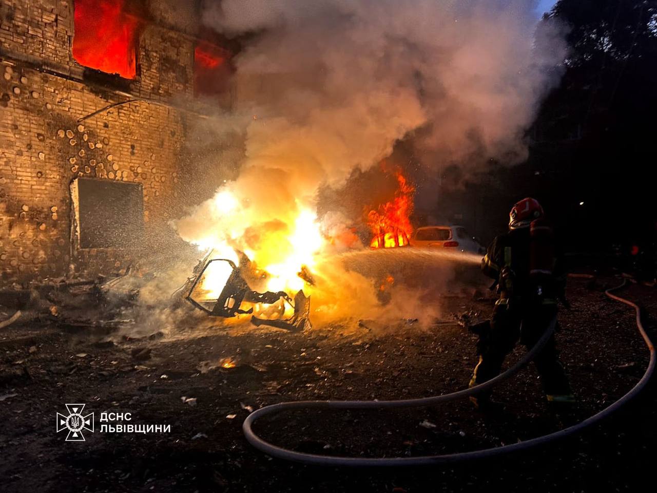 Featured image for Russia Continues Missile and Drone Attacks on Ukrainian Cities, Killing Two