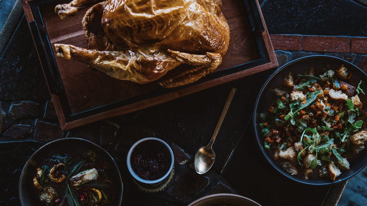 Featured image for Thanksgiving Dining: Restaurants Thrive as Americans Choose to Eat Out