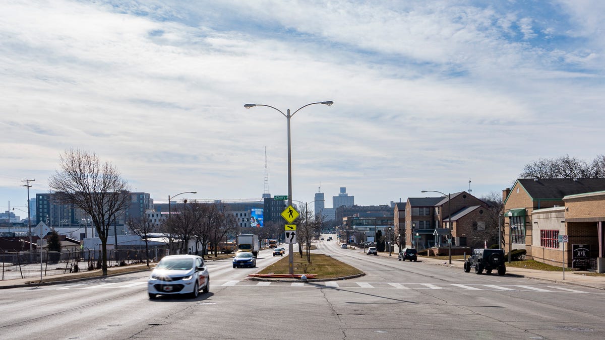 "Biden's Milwaukee Visit: Revitalizing Infrastructure and Economic Strategies"