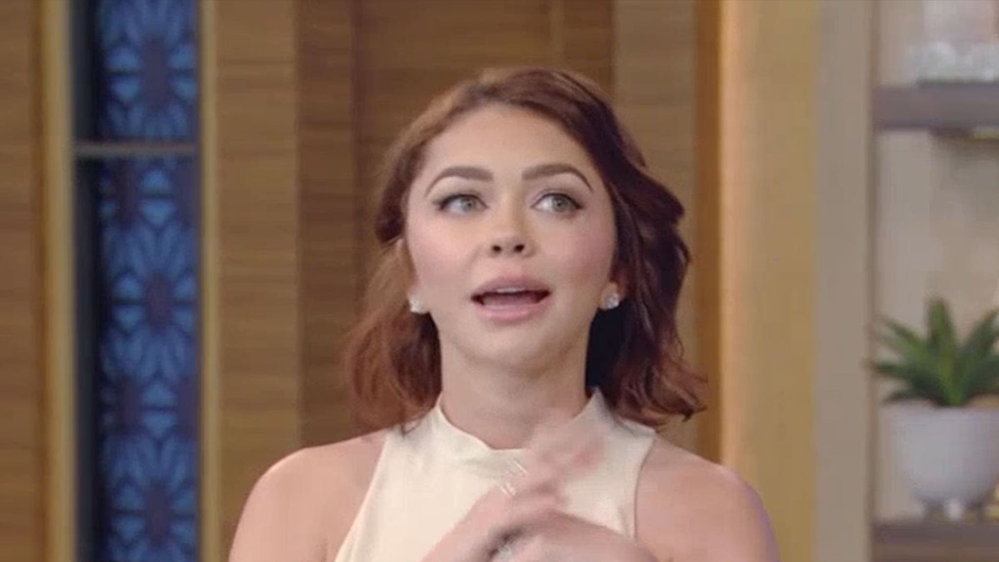 Featured image for "Sarah Hyland's 'Little Shop' Accent Charms Husband Wells Adams"