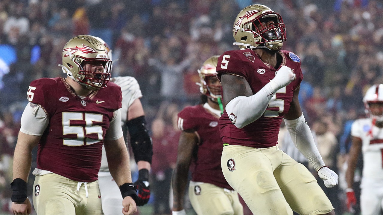 Featured image for "Bowl Season Breakdown: Intriguing Matchups, Questions, and Favorite Bets"