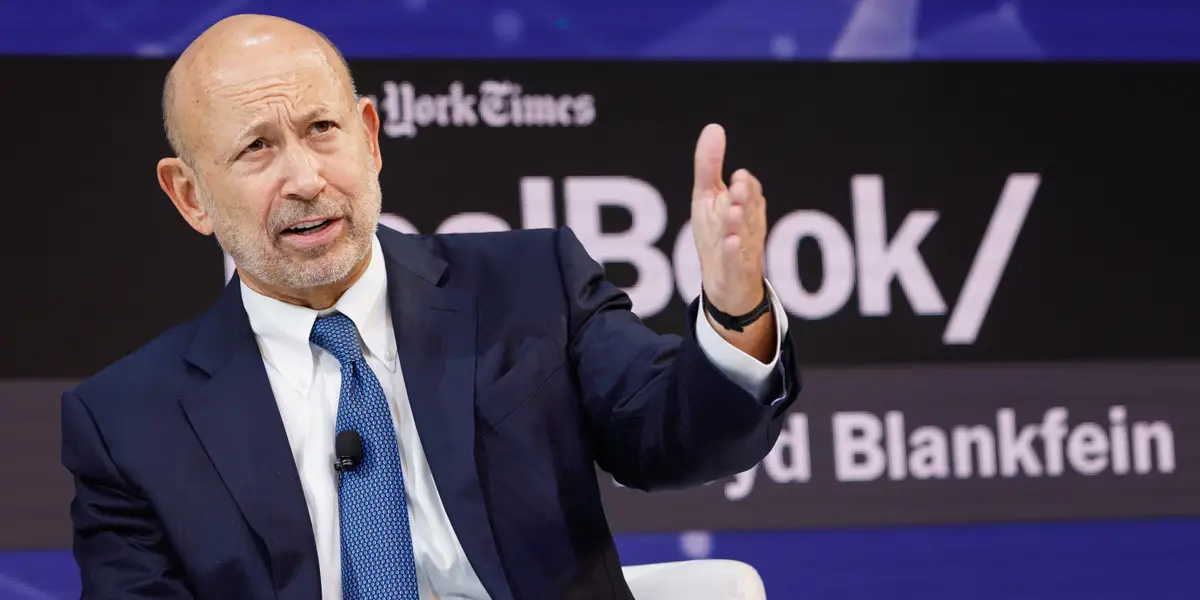Featured image for Ex-Goldman Sachs CEO Warns of U.S. Economic Crisis and Market Risks