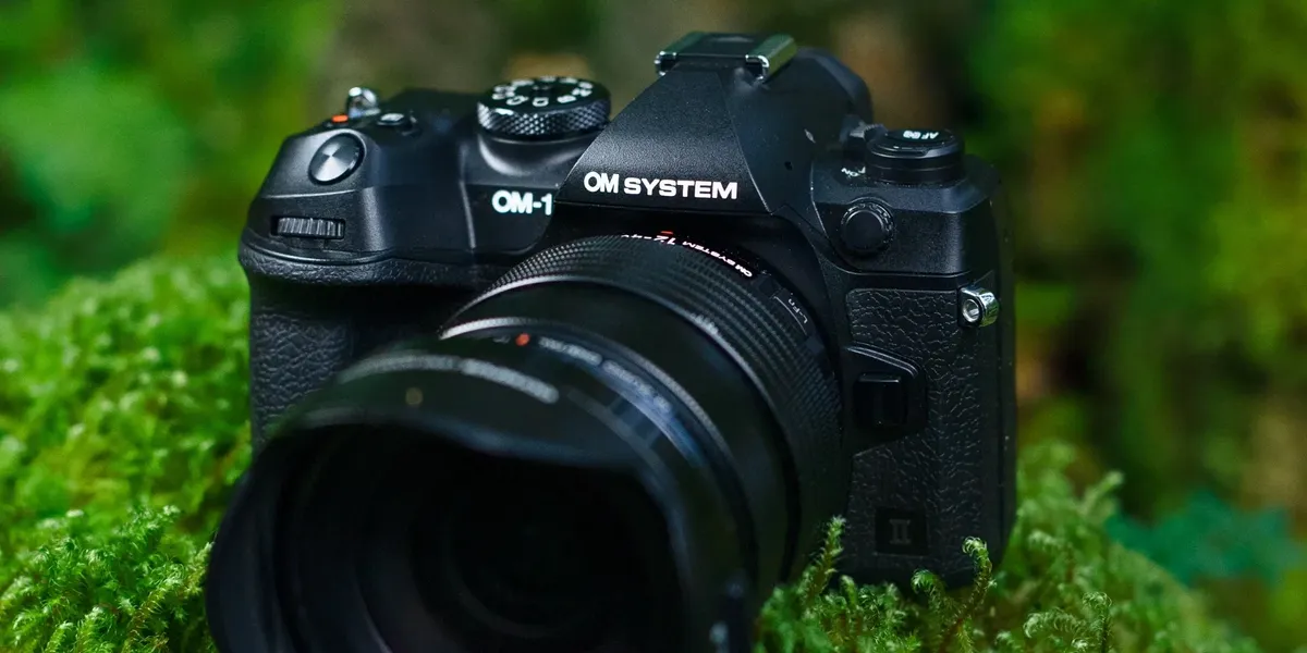 Featured image for "OM System Unveils OM-1 Mark II with Advanced Autofocus and Super Telephoto Zoom Lens"