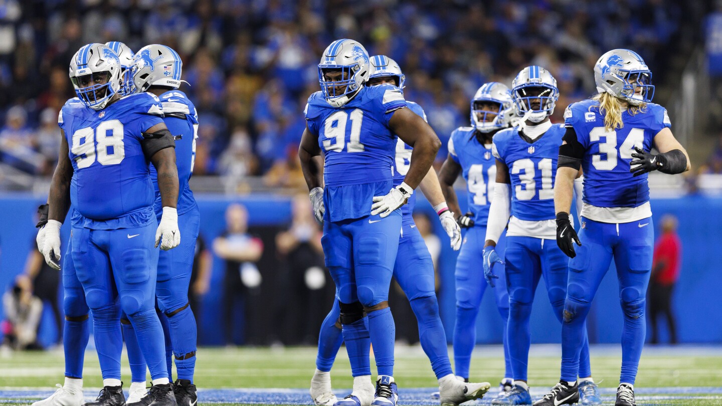 Lions' Levi Onwuzurike sidelined for season with torn ACL