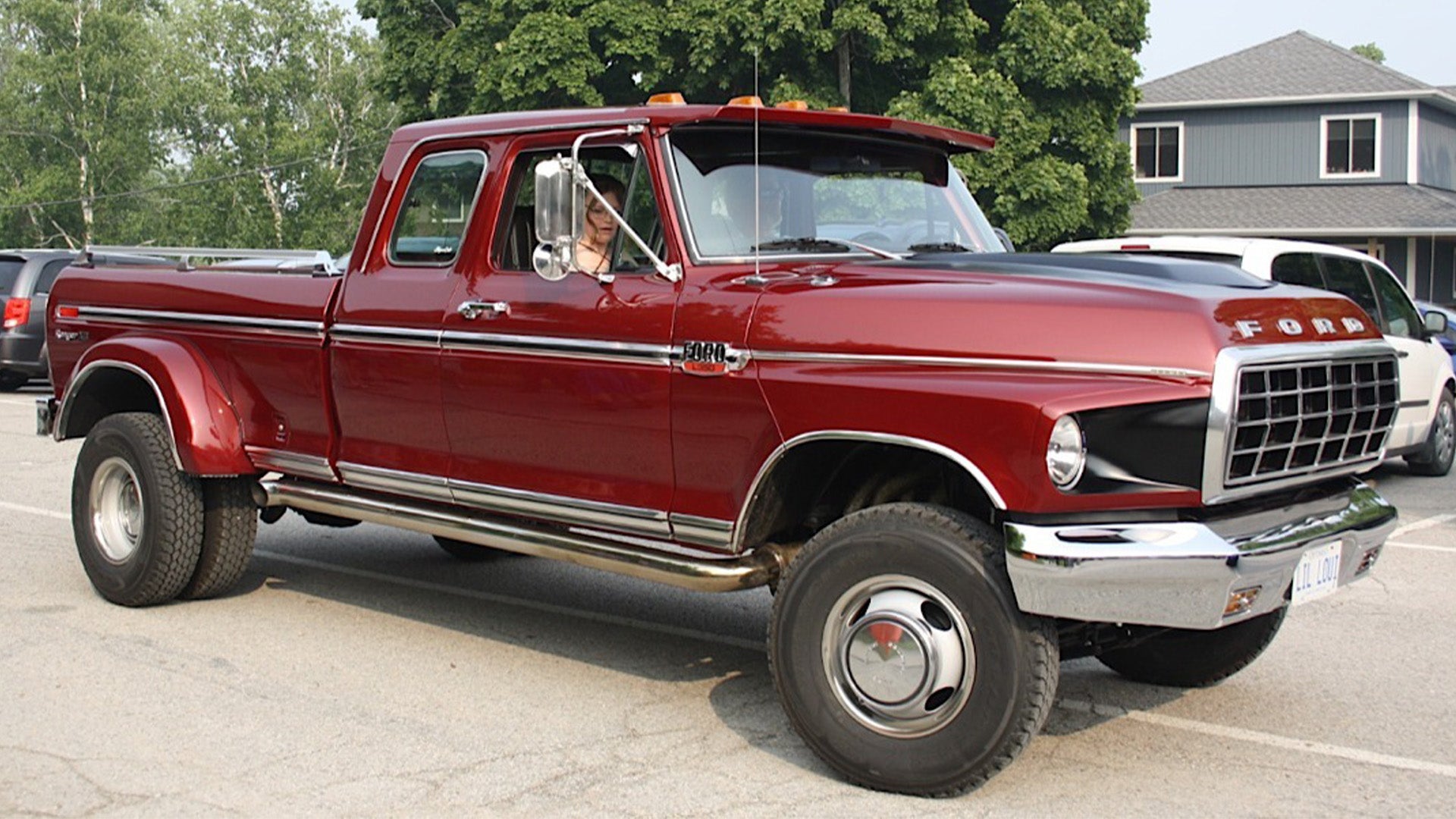 Featured image for "Handcrafted 1975 Ford Dually Transforms into a Semi-Truck Look"